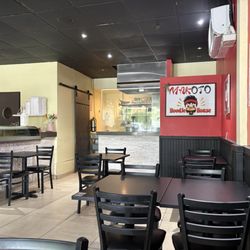 Makoto Noodle House - Comedor
