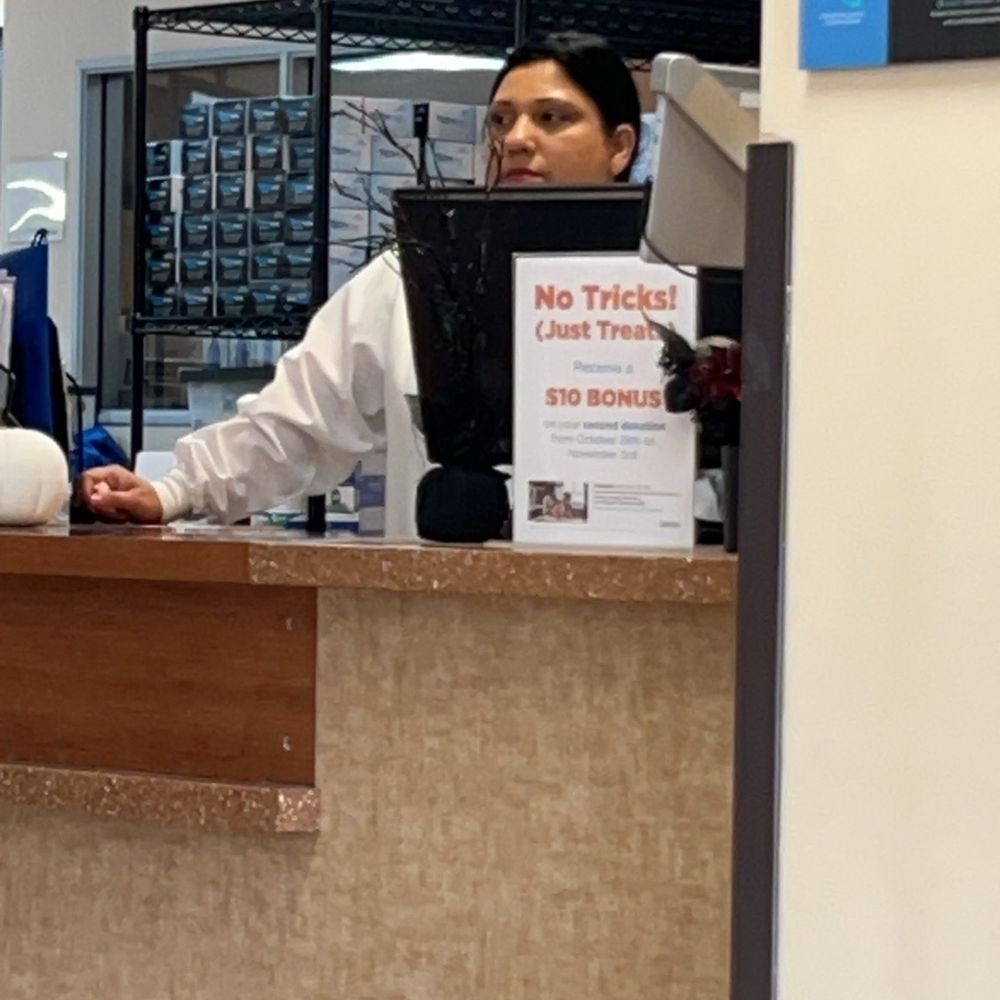 Rude front desk woman Rude front desk woman