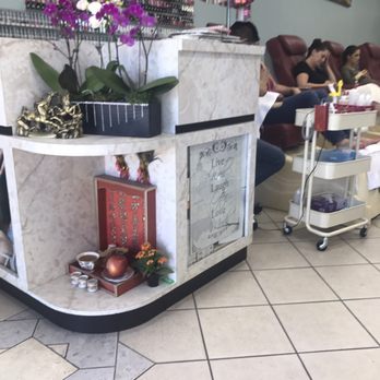Gallery Nails and Spa - Nail Salons Near Me - Burbank, California Gallery Nails and Spa - Nail Salons Near Me - Burbank, California
