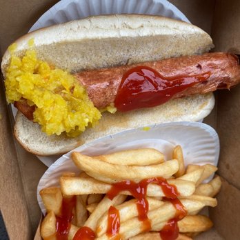 Rutt's Hut - Hot dog with fries - Hot Dogs Near Me - Clifton, New Jersey Rutt's Hut - Hot dog with fries - Hot Dogs Near Me - Clifton, New Jersey
