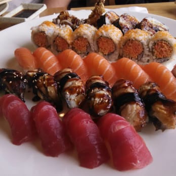 Sushi Tokoro - AYCE
the fish was super fresh - Japanese Near Me - Chicago, Illinois Sushi Tokoro - AYCE
the fish was super fresh - Japanese Near Me - Chicago, Illinois
