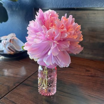 Mai Thai Cuisine - Always with the beautiful fresh flowers! - Thai Near Me - San Leandro, California Mai Thai Cuisine - Always with the beautiful fresh flowers! - Thai Near Me - San Leandro, California