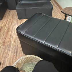Top Therapy Massage - Bucked of water for foot massage