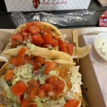 Gordon Ramsay Fish & Chips - Fishwich combo - Fish & Chips Near Me - Washington, DC, District of Columbia