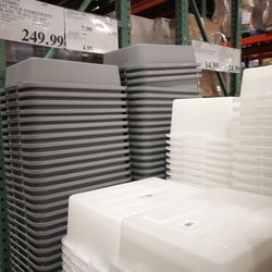 Restaurant dish tubs