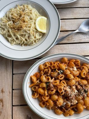 DeNucci's by null