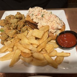 Lobster roll