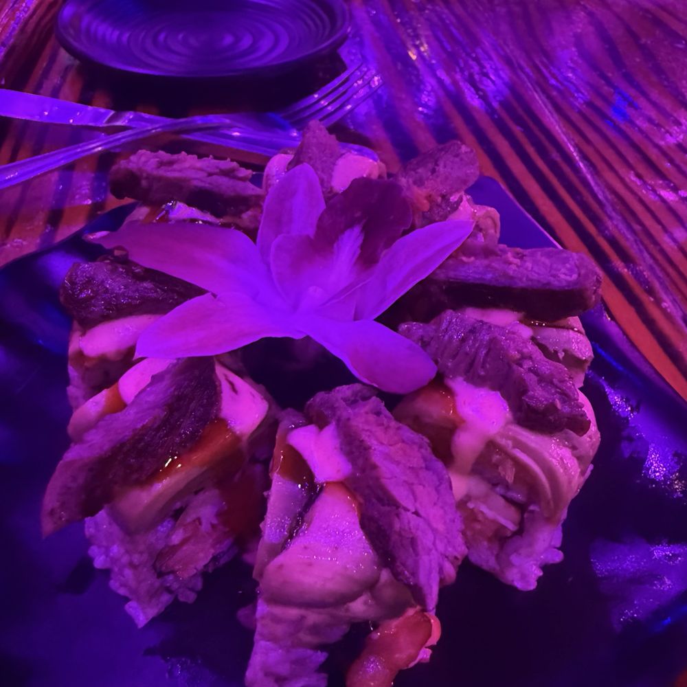 El Tiesto Cafe Pines - Sushi Bars Near Me - Pembroke Pines, Florida