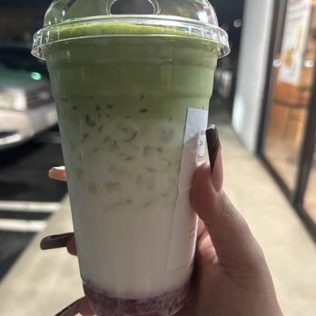 Da Vien Coffee - Strawberry milk matcha - Coffee & Tea Near Me - Rosemead, California