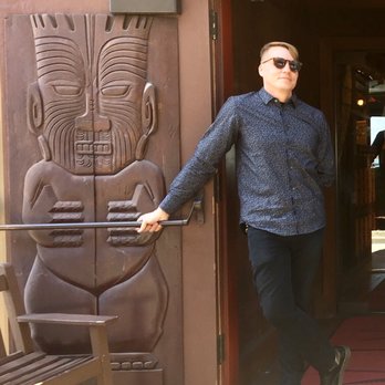 Trader Vic's - Post-Alameda Antiquing Tiki Refeshment - Hawaiian Near Me - Emeryville, California Trader Vic's - Post-Alameda Antiquing Tiki Refeshment - Hawaiian Near Me - Emeryville, California