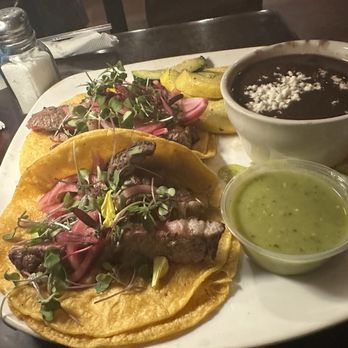 Maracas - Tacos with ribeye steak and black beans - Mexican Near Me - Palm Springs, California Maracas - Tacos with ribeye steak and black beans - Mexican Near Me - Palm Springs, California