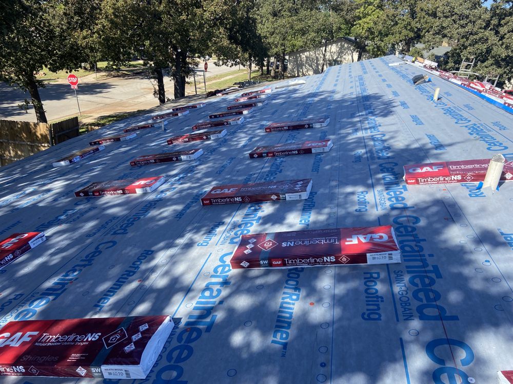 Slide of R&R Roofing