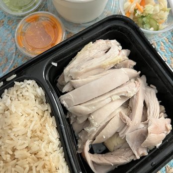 Cluck2Go - Combo A Half (Dark) A - Singaporean Near Me - Pasadena, California