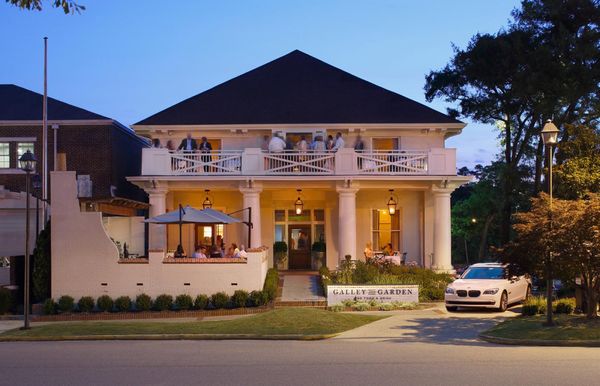 Galley & Garden by null