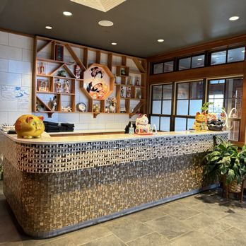 Niji Asian Cuisine - Sushi Bars Near Me - Madison, Wisconsin