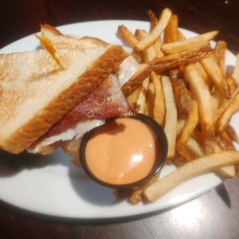 Lisa’s Country Kitchen - Club sandwich - Breakfast & Brunch Near Me - Nephi, Utah Lisa’s Country Kitchen - Club sandwich - Breakfast & Brunch Near Me - Nephi, Utah