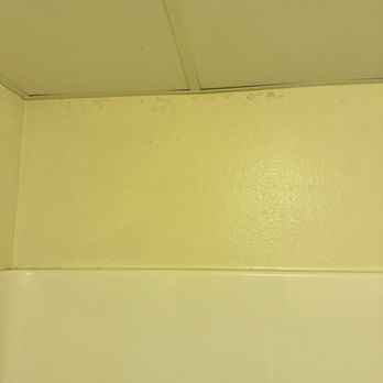 AmericInn by Wyndham Spencer - Mold spores starting to grow. - Hotels Near Me - Spencer, Iowa AmericInn by Wyndham Spencer - Mold spores starting to grow. - Hotels Near Me - Spencer, Iowa