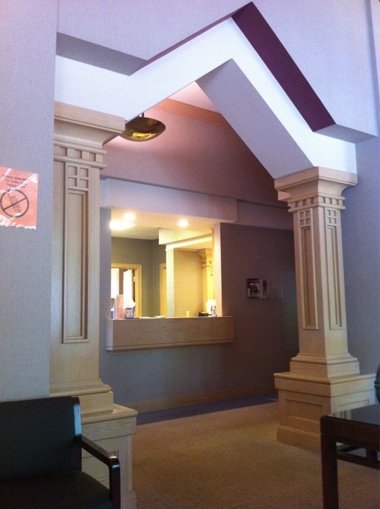 IOWA FOOT AND ANKLE CLINIC Updated September 2024 1700 1st Ave NE