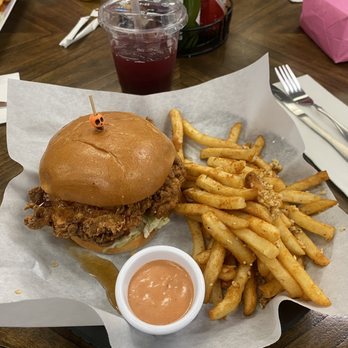 The Meat Wagon - Chicken burger. Crispy fries! So good! - Food Trucks Near Me - Las Vegas, Nevada The Meat Wagon - Chicken burger. Crispy fries! So good! - Food Trucks Near Me - Las Vegas, Nevada