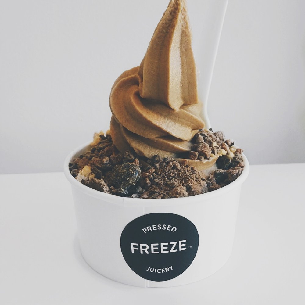 Pressed Juicery - Chocolate & Vanilla Swirl with Gogi Berries and Granola - Juice Bars & Smoothies Near Me - Walnut Creek, California Pressed Juicery - Chocolate & Vanilla Swirl with Gogi Berries and Granola - Juice Bars & Smoothies Near Me - Walnut Creek, California