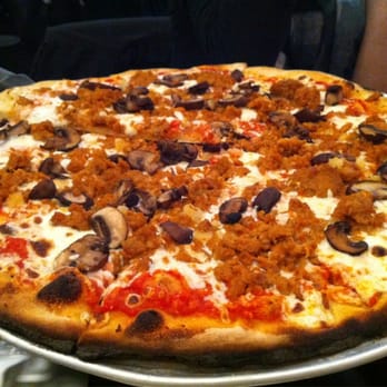 Centro - Mushroom sausage and garlic - New American Near Me - Des Moines, Iowa Centro - Mushroom sausage and garlic - New American Near Me - Des Moines, Iowa