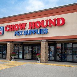 Chow Hound Pet Supplies - Chow Hound Pet Supplies, on Northland Dr in Grand Rapids, MI
