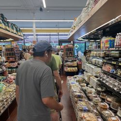 North Shore Farms - Checkout line