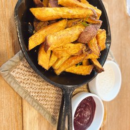 Plants - Garlic potato fries - food - 全素 Near Me - 大安區, TPE