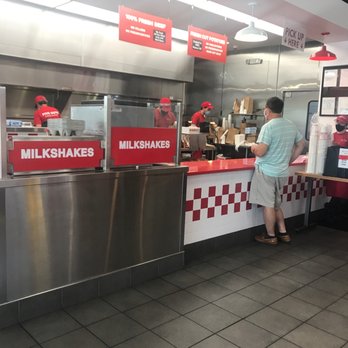 Five Guys - Very clean, organized, and every staff member is wearing their face masks and gloves!!! Great place!!! - Burgers Near Me - Miami, Florida