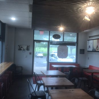 Mud Pie Vegan Bakery - Front door - Coffee & Tea Near Me - Mission, Kansas