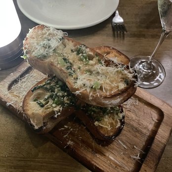 OLIVIA - Garlic Bread - Italian Near Me - Tampa, Florida OLIVIA - Garlic Bread - Italian Near Me - Tampa, Florida