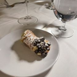 Mangiabevi Urban Italian - Cannoli