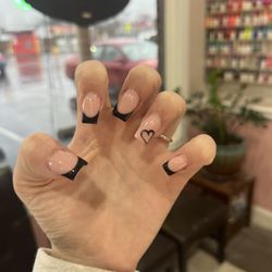 Diva Nails