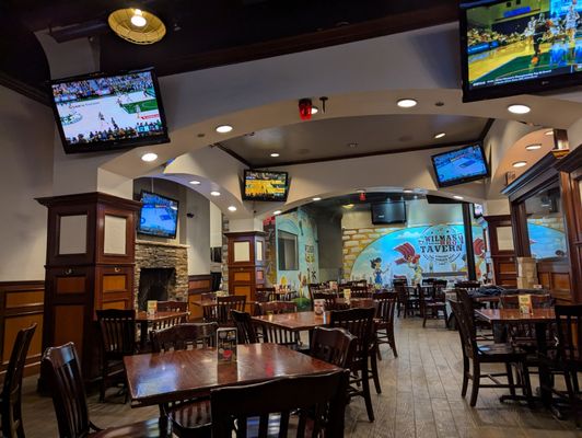 Wilma's Famous BBQ & Tavern by null