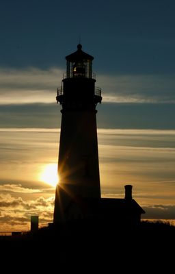Yaquina Head Lighthouse by null