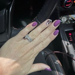 U One Nail Spa - Gel and Acrylic tips