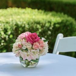 Bent Willow Florist - Cocktail table centerpiece
