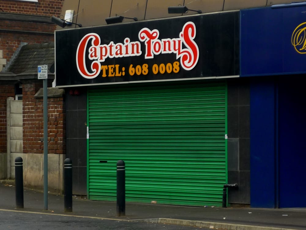 CAPTAIN TONY’S PIZZA & PASTA 790 Borough Road, Birkenhead, Merseyside, United Kingdom Fast
