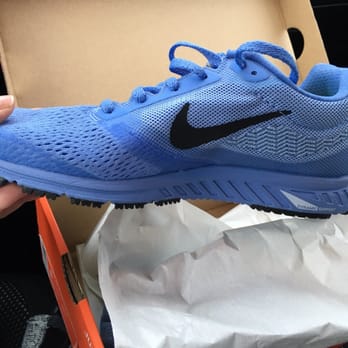 dunhams running shoes