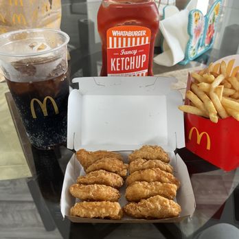 McDonald's - Always delicious food and made correctly. Friendly service and look at this 5 star presentation with my nugs in the box!! - Fast Food Near Me - Taylor, Texas McDonald's - Always delicious food and made correctly. Friendly service and look at this 5 star presentation with my nugs in the box!! - Fast Food Near Me - Taylor, Texas