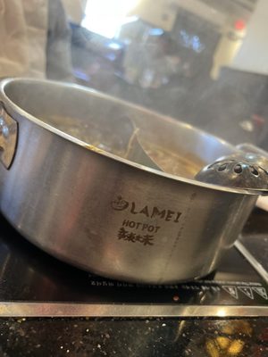 Lamei Hot Pot by null