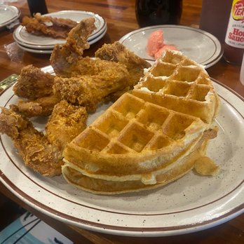 Loc's Chicken & Waffles - Chicken & Waffle - Waffles Near Me - Savannah, Georgia Loc's Chicken & Waffles - Chicken & Waffle - Waffles Near Me - Savannah, Georgia