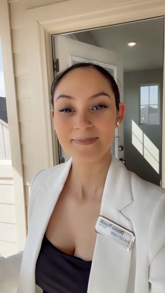 DEANNA PRUNEDA KELLER WILLIAMS CITY VIEW Updated September 2024