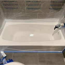 Surface Transformations - Cast iron Bathtub Reglazing