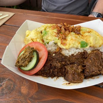 Wajan - Sapi- beef stew Indonesian style - spicy enough to cry with happiness - Indonesian Near Me - Portland, Oregon Wajan - Sapi- beef stew Indonesian style - spicy enough to cry with happiness - Indonesian Near Me - Portland, Oregon