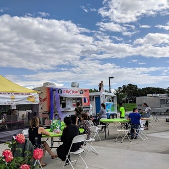 Dublin Farmers' Market - Hot food stands - Farmers Market Near Me - Dublin, California