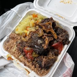 Jamaica Gee's