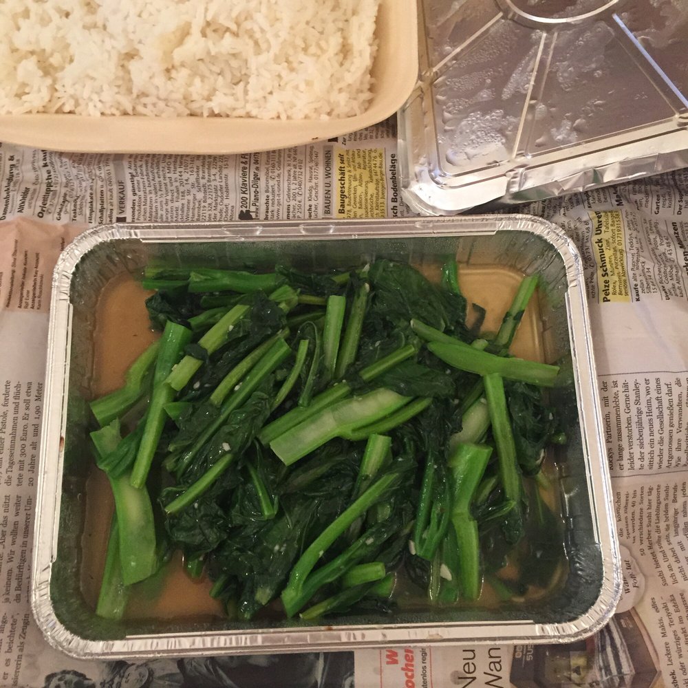 Wahing China Restaurant - To go order of gai lan in garlic sauce - Chinese Near Me - Hamburg, HH Wahing China Restaurant - To go order of gai lan in garlic sauce - Chinese Near Me - Hamburg, HH