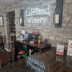 Lakeland Winery