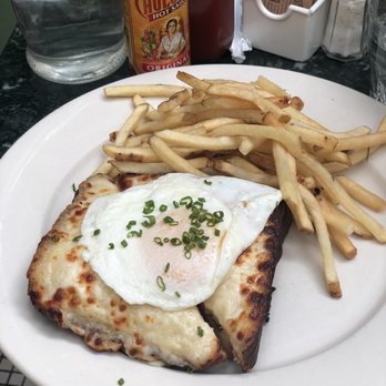 Juliette Restaurant - Croque Madame - Bars Near Me - Brooklyn, New York Juliette Restaurant - Croque Madame - Bars Near Me - Brooklyn, New York